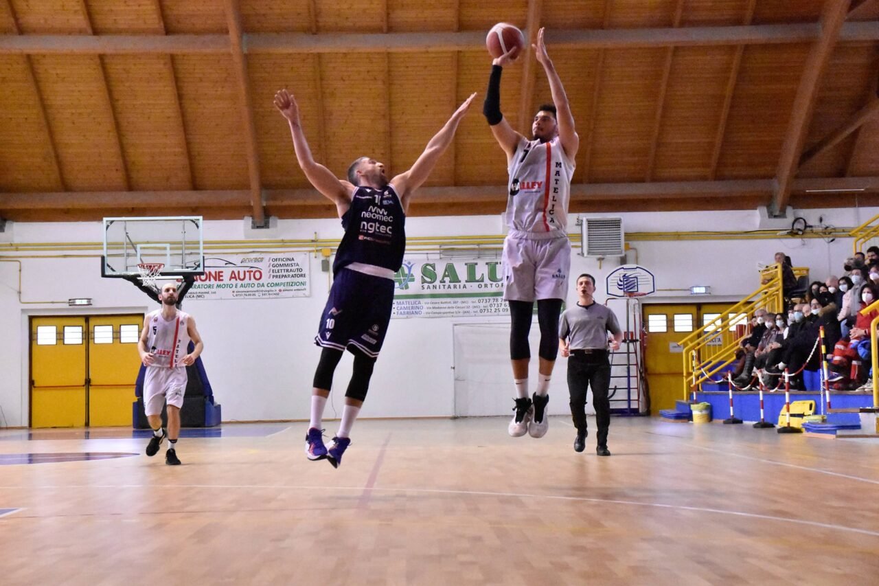 Halley togli la ruggine iniziano i playoff per gara 1 dei quarti ecco Isernia