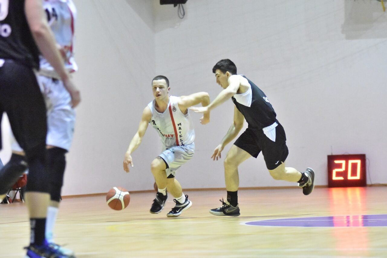 Halley tutto cuore, Osimo si inchina