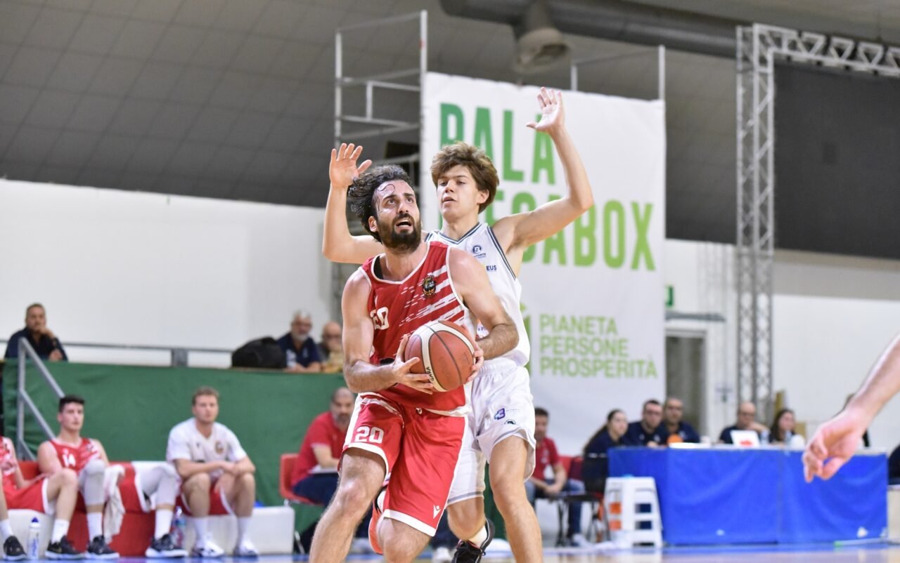 Ancora Pesaro, Halley al test Baseart