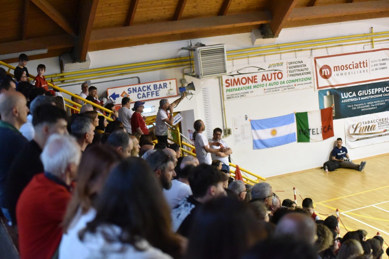 Un pullman per gara 2 in casa del Bramante